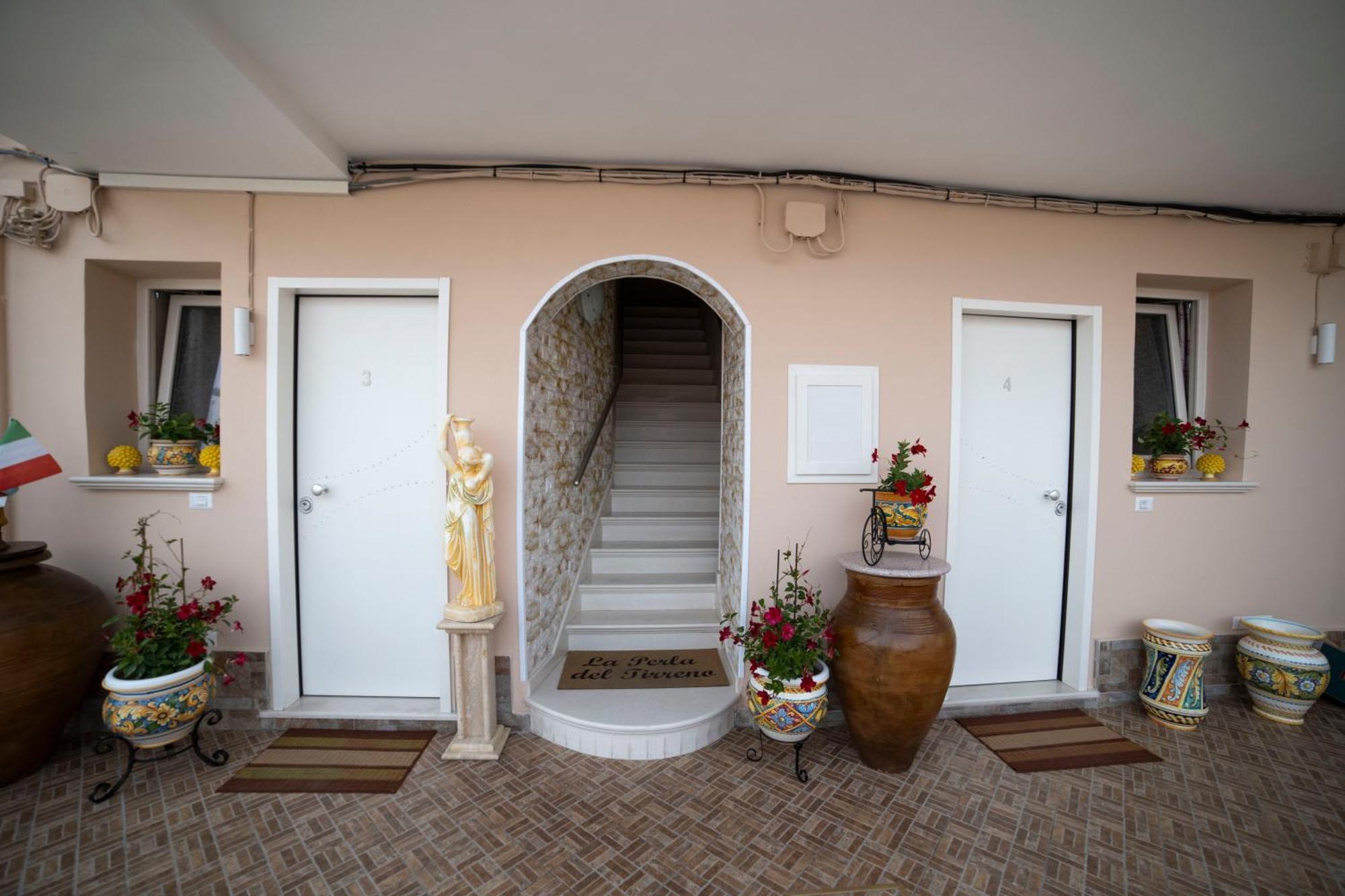 Bed and Breakfast La Perla Del Tirreno Тропея Экстерьер фото