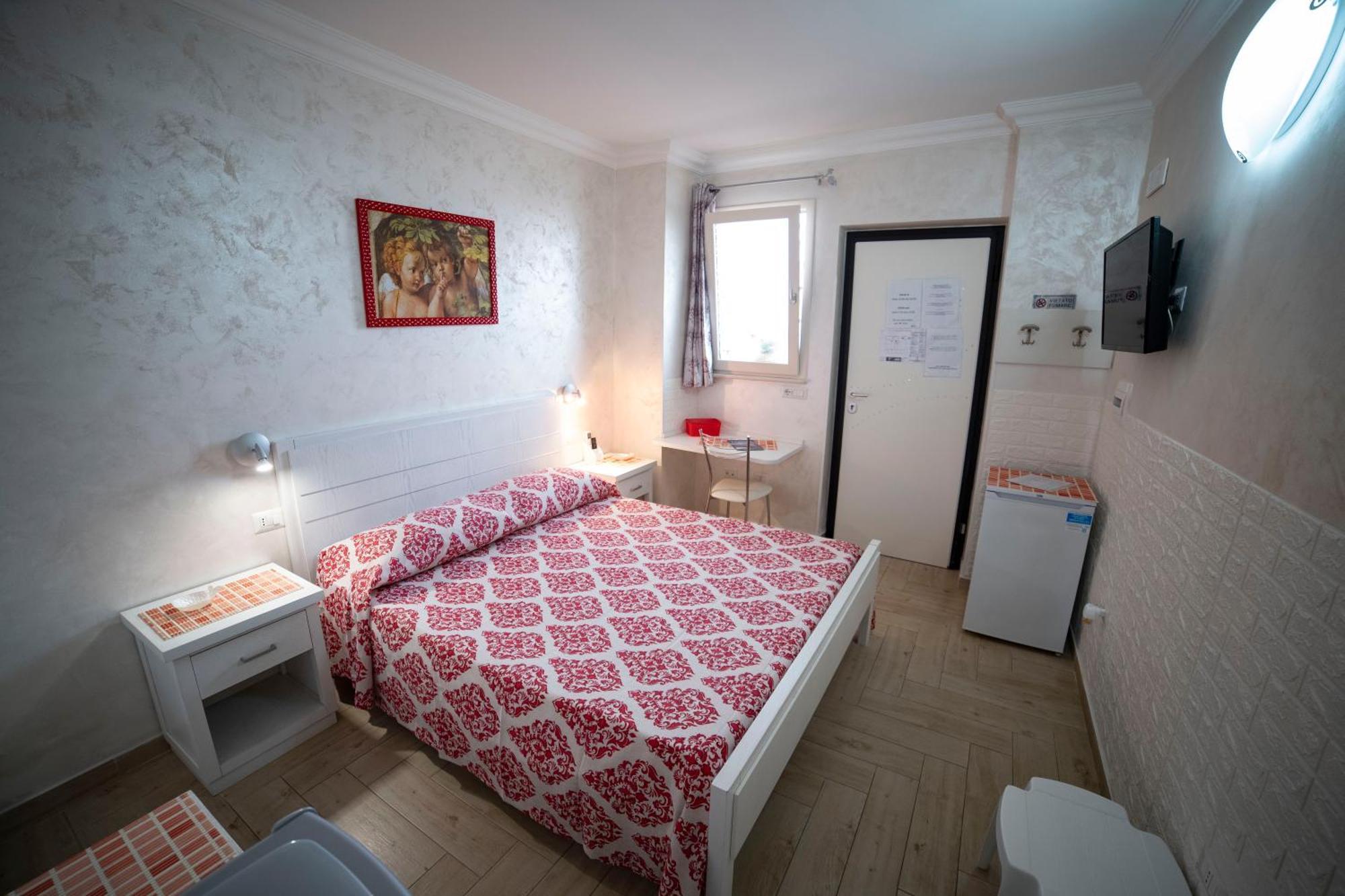 Bed and Breakfast La Perla Del Tirreno Тропея Экстерьер фото