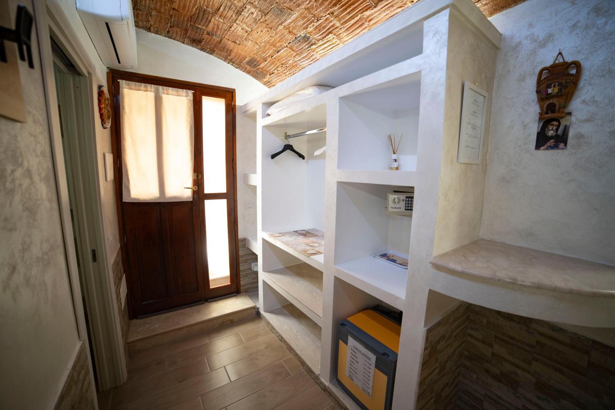 Bed and Breakfast La Perla Del Tirreno Тропея Экстерьер фото