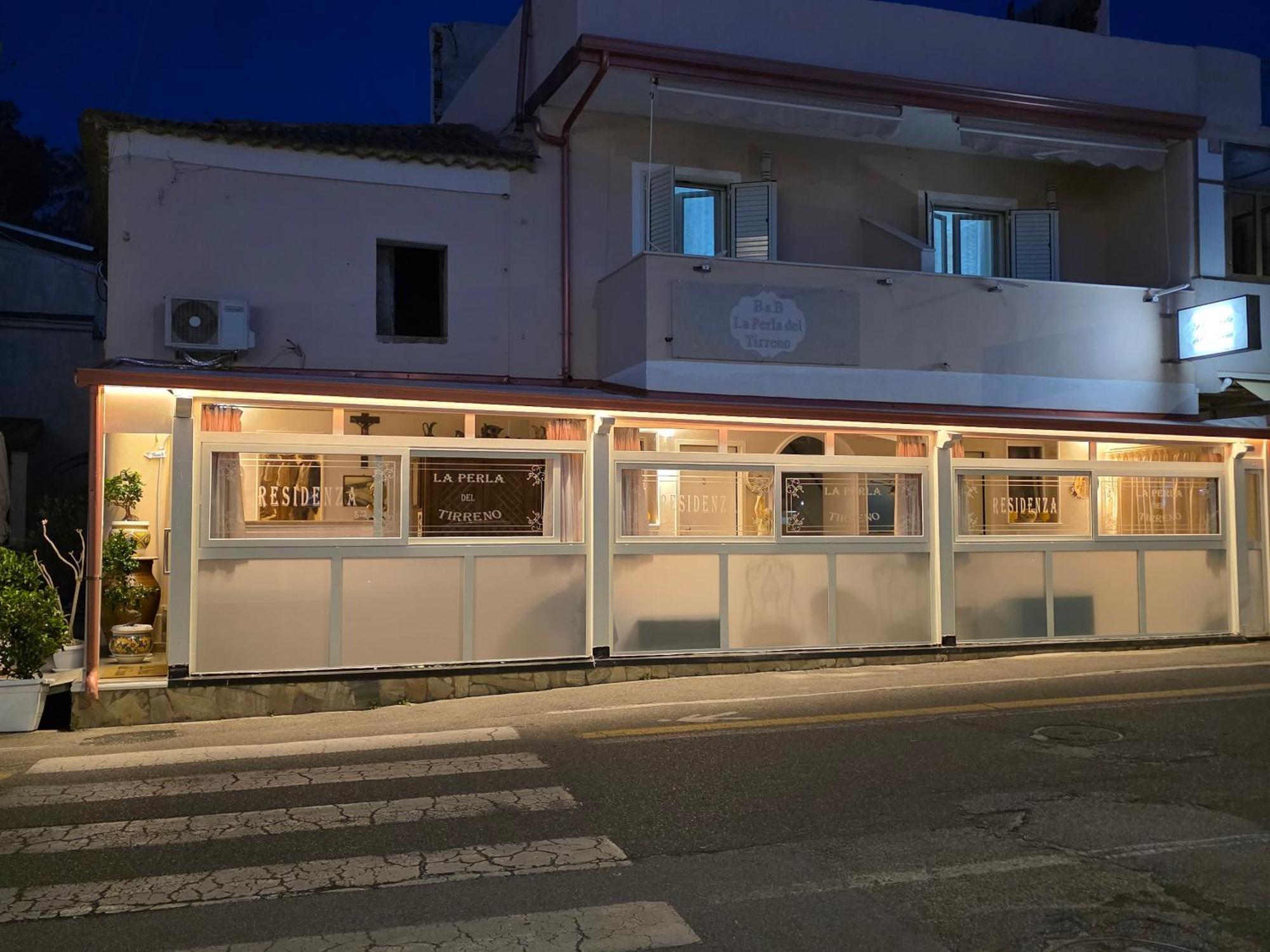 Bed and Breakfast La Perla Del Tirreno Тропея Экстерьер фото