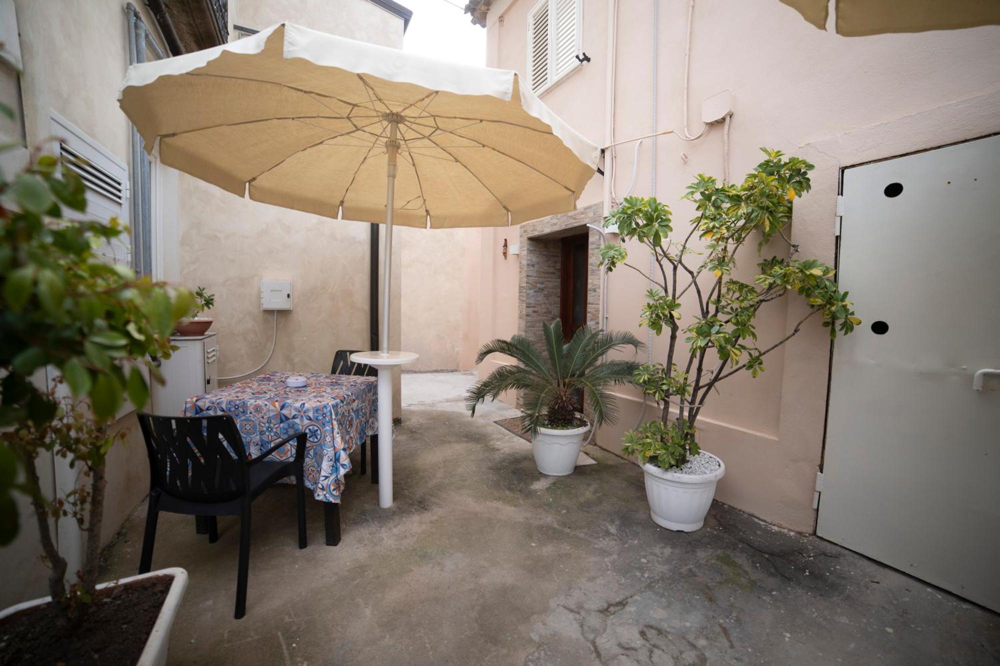 Bed and Breakfast La Perla Del Tirreno Тропея Экстерьер фото