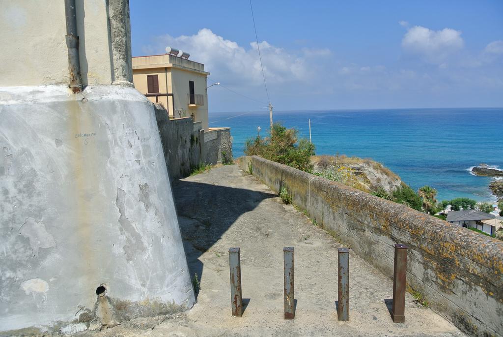 Bed and Breakfast La Perla Del Tirreno Тропея Экстерьер фото